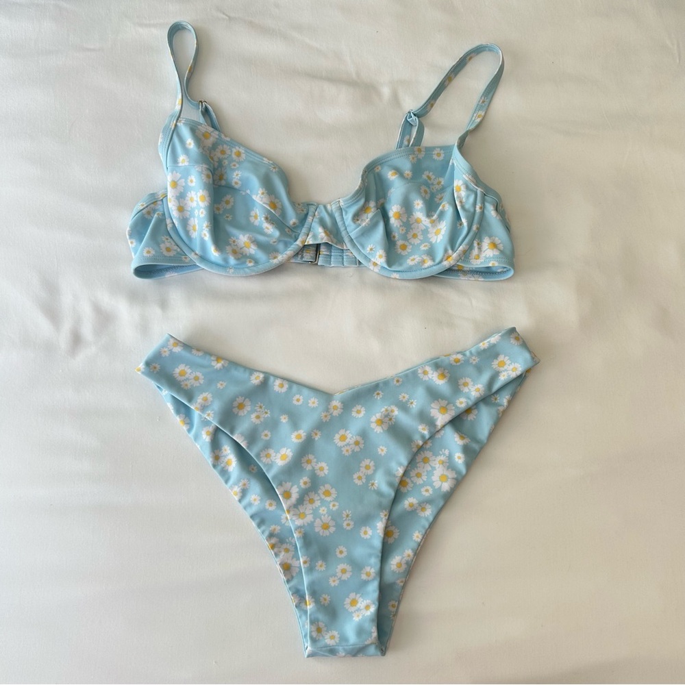 Light Blue Daisy Print Bikini Set koana swim size large